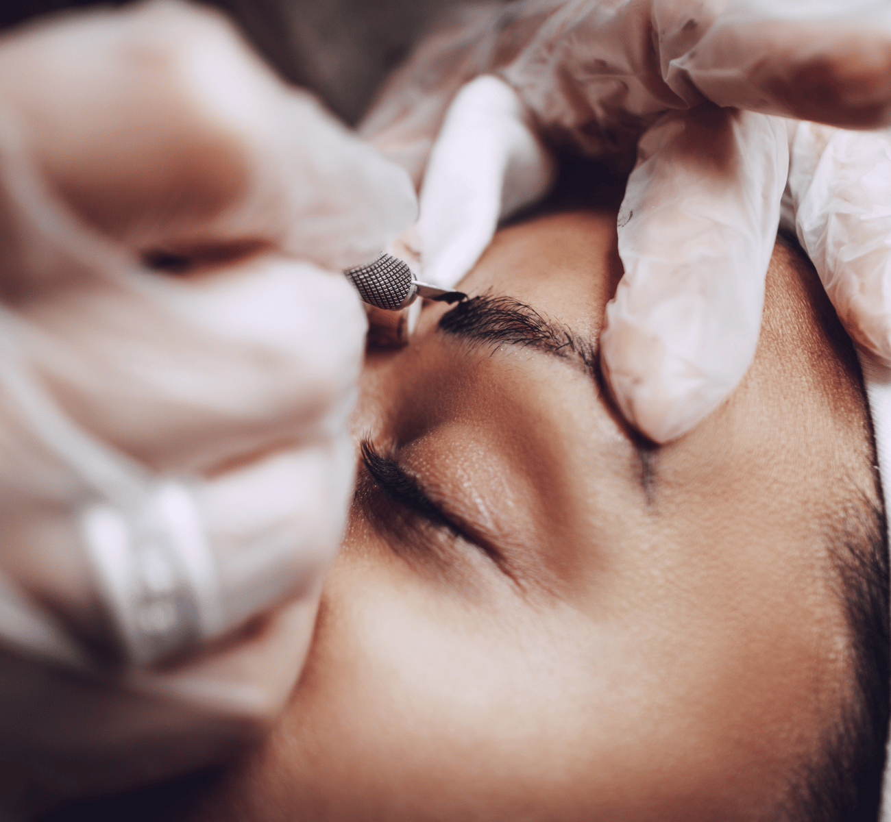 Eyebrow microblading